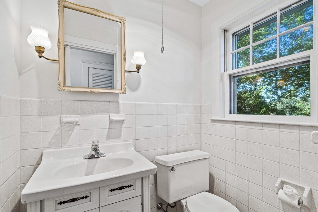 15 Sargent Road Winchester, MA 01890 - Photo 25 of 42