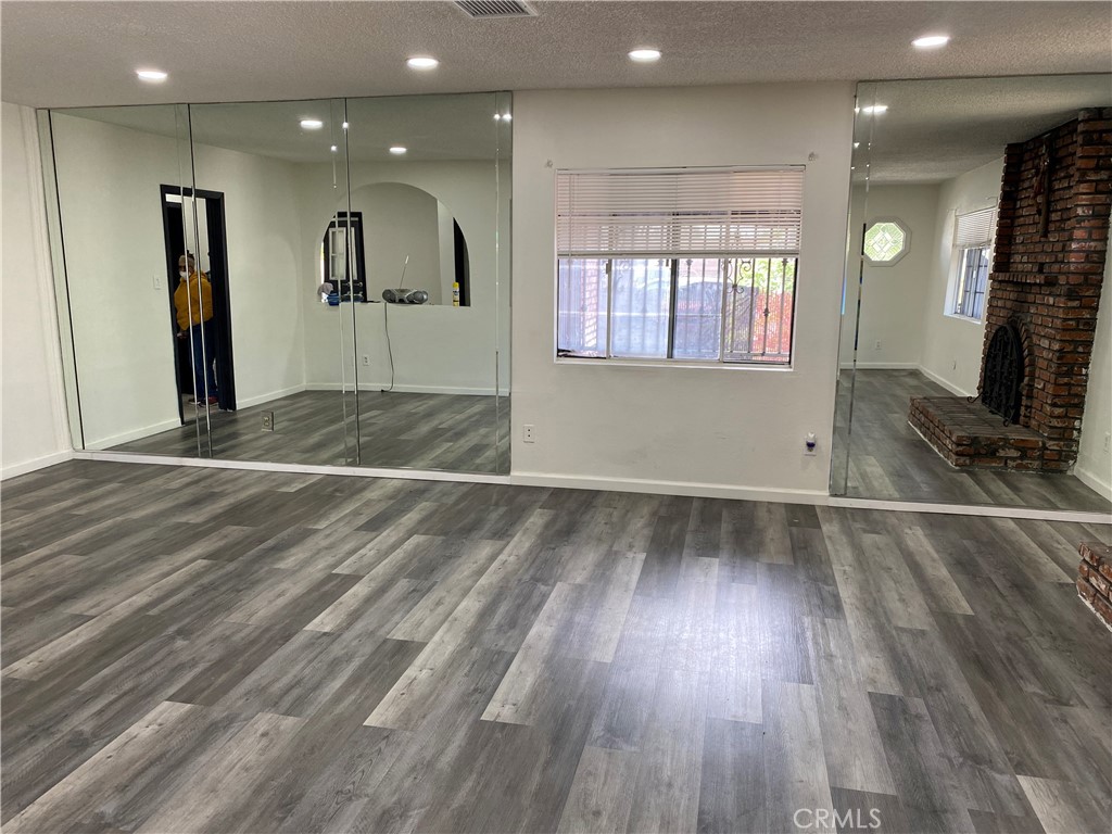 2575 North Macy Street San Bernardino, CA 92407 - Photo 2 of 13