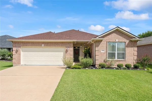 $329,900 | 2620 Lochinvar Lane, Bryan, TX 77802
