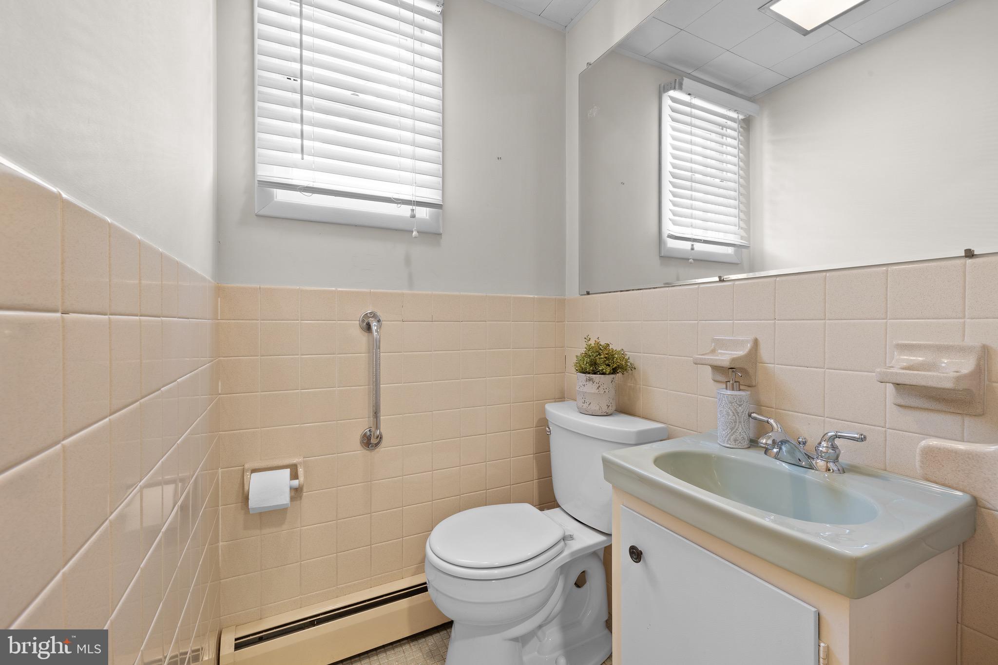 508 Devon Road Havertown, PA 19083 - Photo 15 of 29 Gallery Image 15