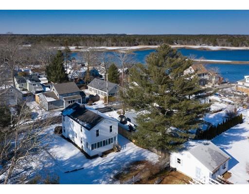 17 Mattapoisett Road Wareham, MA 02571 - Photo 1 of 27 Gallery Image 1