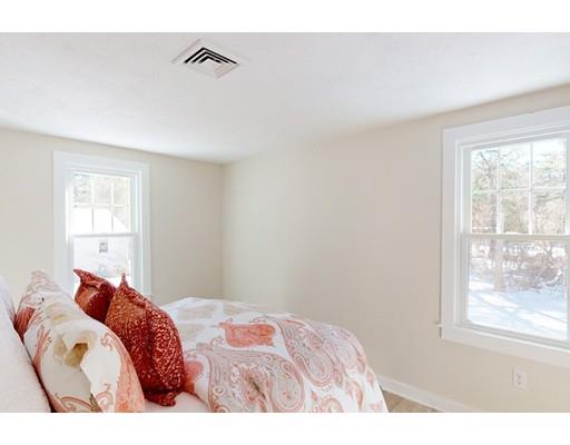 17 Mattapoisett Road Wareham, MA 02571 - Photo 15 of 27 Gallery Image 15