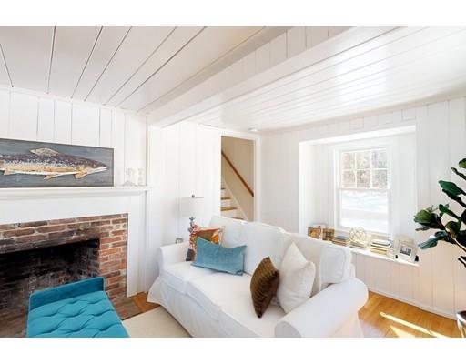 17 Mattapoisett Road Wareham, MA 02571 - Photo 3 of 27 Gallery Image 3