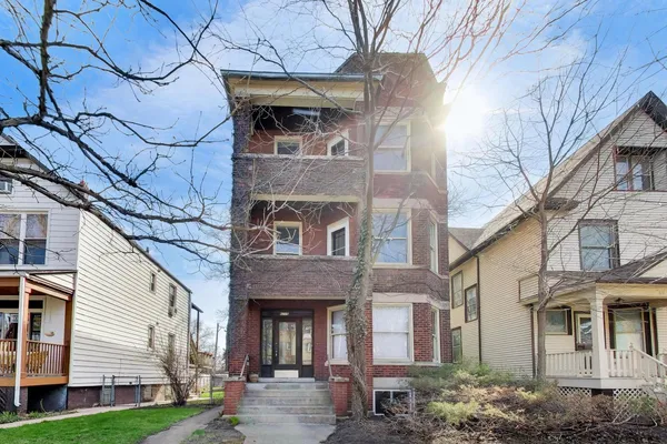 $1,149,999 | 6115 North Hermitage Avenue, Chicago, IL 60660