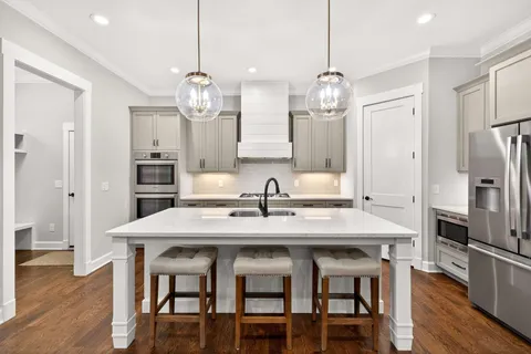 $1,275,000 | 4111 Lone Oak Road, Unit B, Nashville, TN 37215