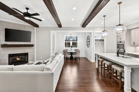 $1,275,000 | 4111 Lone Oak Road, Unit B, Nashville, TN 37215