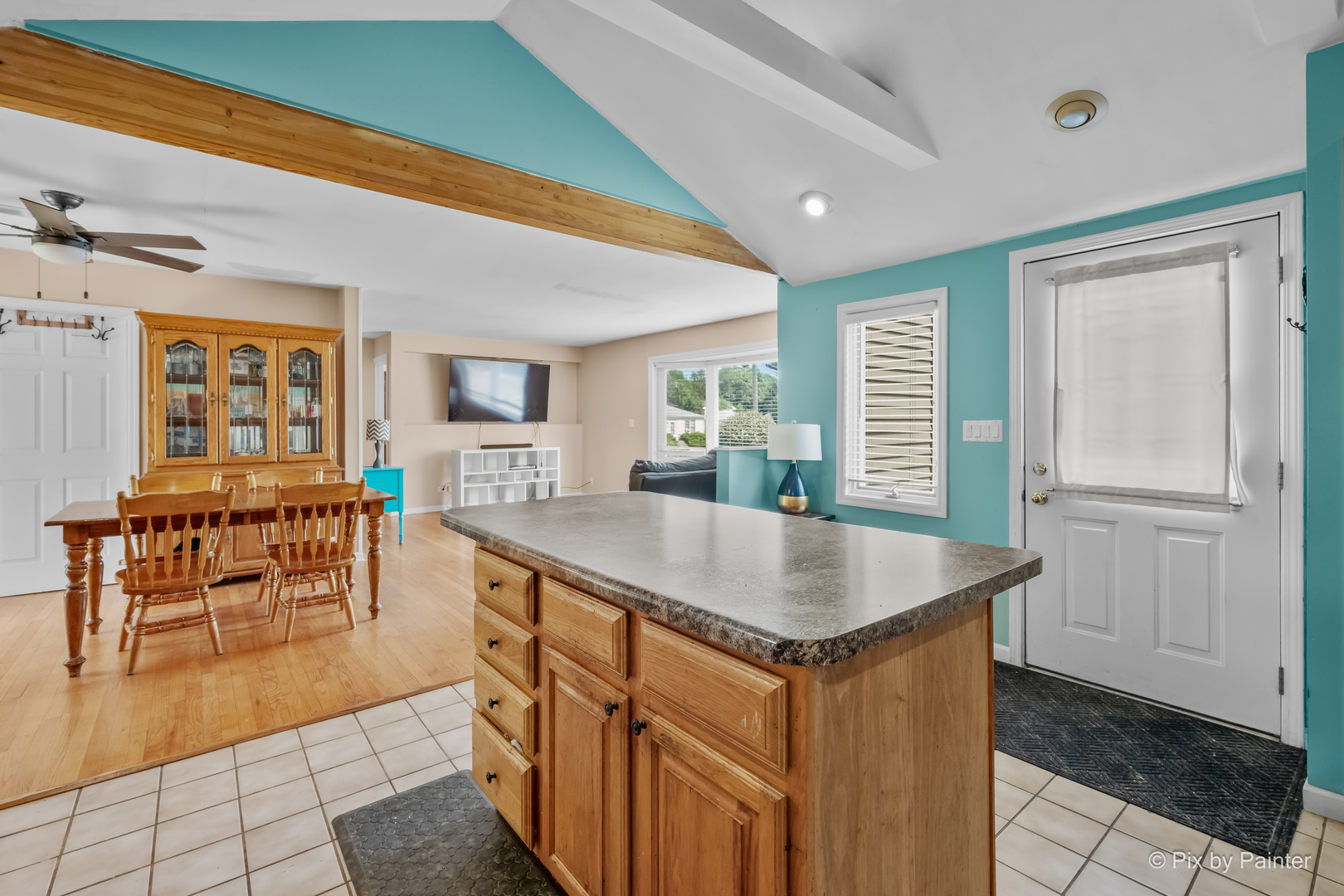 6301 Robert Road Cary, IL 60013 - Photo 4 of 24 Gallery Image 4