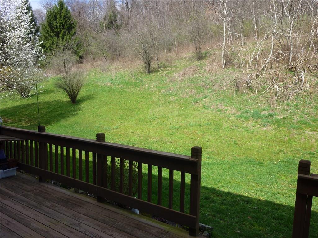 104 Old English Road Pittsburgh, PA 15237 - Photo 11 of 11 Back Deck