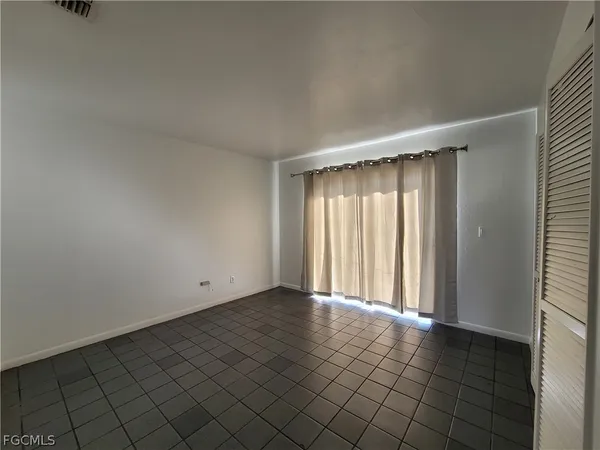 $1,450 | 931 Southeast 23rd Place, Cape Coral, FL 33990
