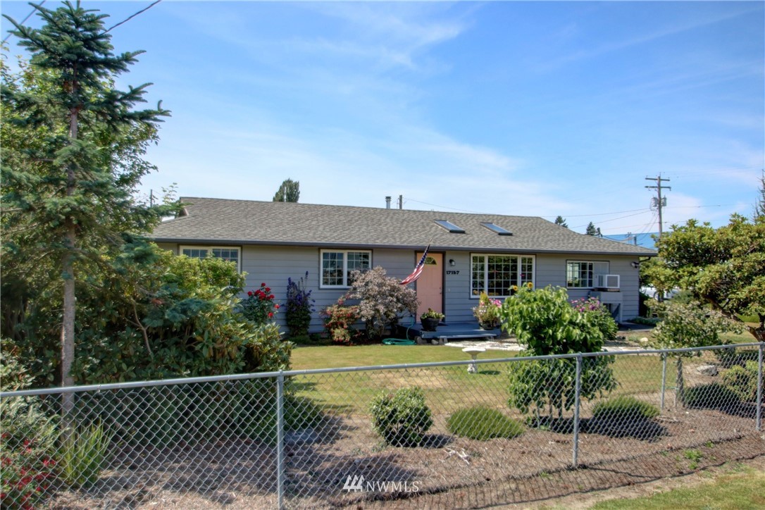 17157 Bennett Road Mount Vernon, WA 98273 - Photo 1 of 25