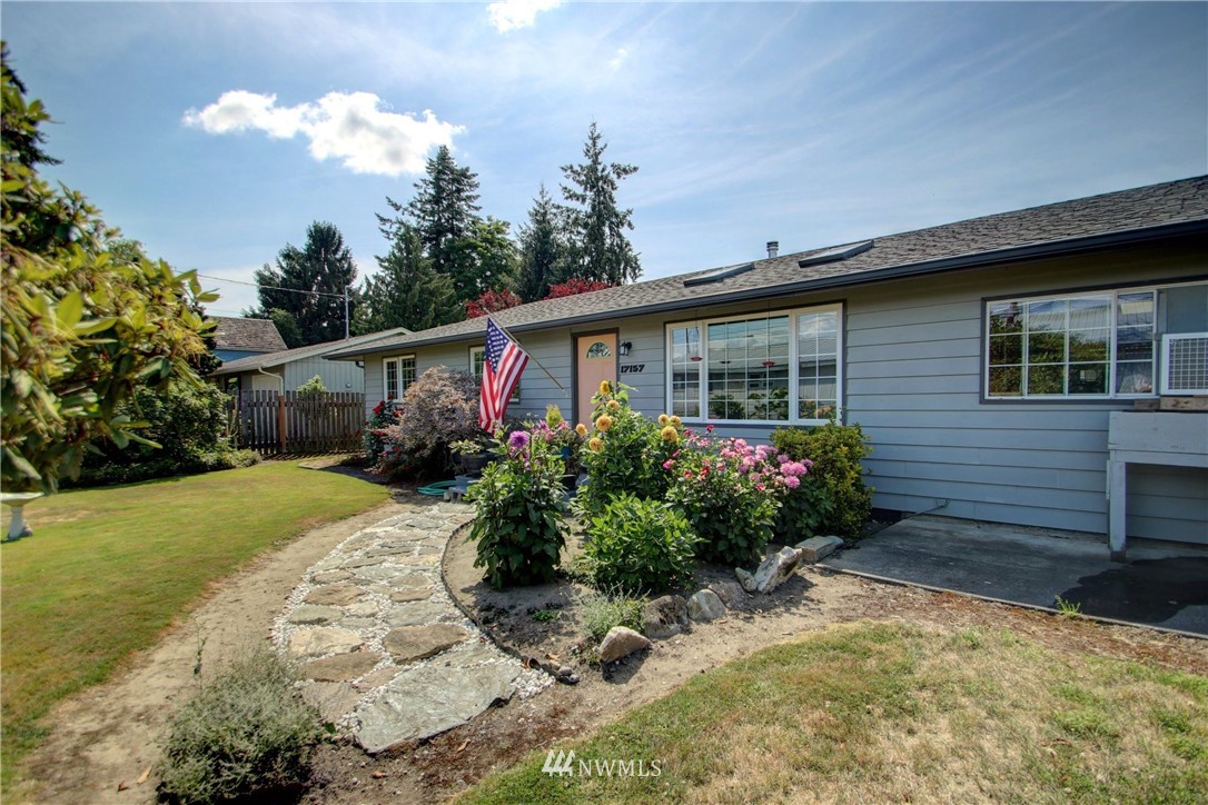 17157 Bennett Road Mount Vernon, WA 98273 - Photo 3 of 25