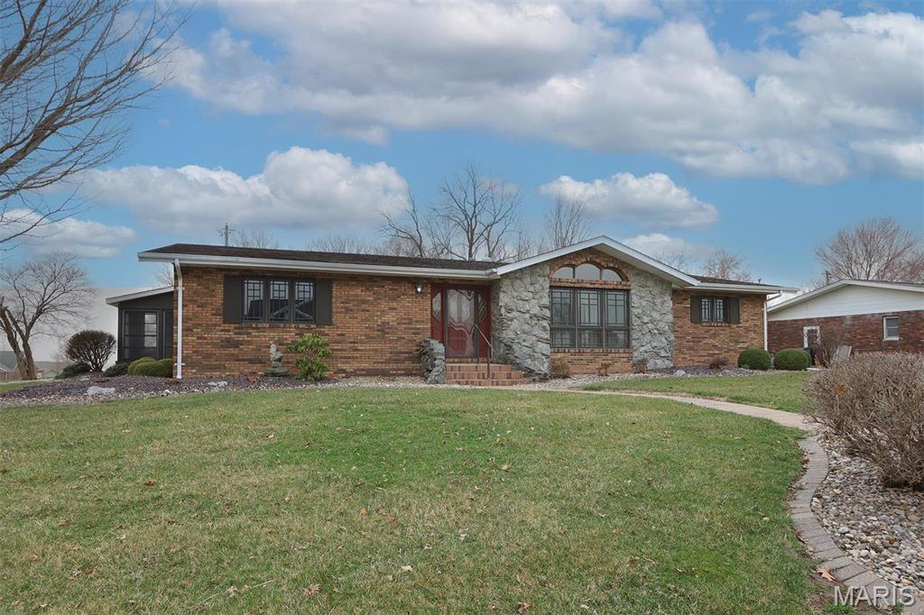 8032 Blue Mound Drive St. Rose, IL 62230 - Photo 3 of 53