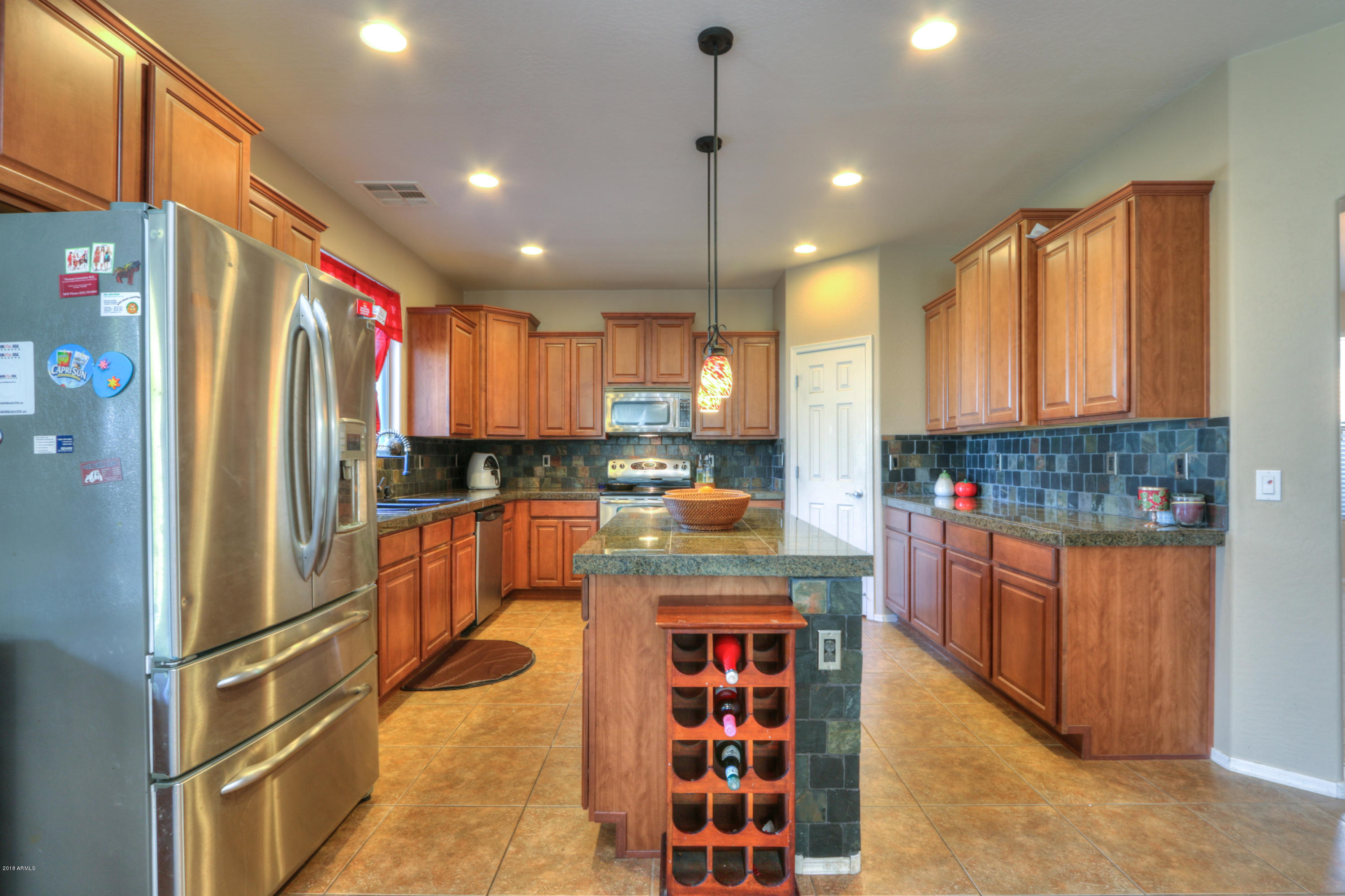 45682 West Mountain View Road Maricopa, AZ 85139 - Photo 13 of 46 Kitchen