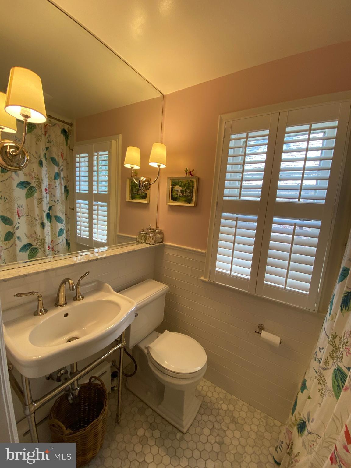 1417 44th Street Northwest Washington, DC 20007 - Photo 22 of 31 Hall Bath