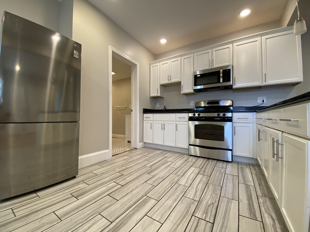10 Howell Court, Unit 1 Chelsea, MA 02150 - Photo 8 of 31