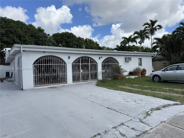 $3,500 | 343 West 42nd Street, Unit A, Hialeah, FL 33012