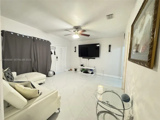 $3,500 | 343 West 42nd Street, Unit A, Hialeah, FL 33012