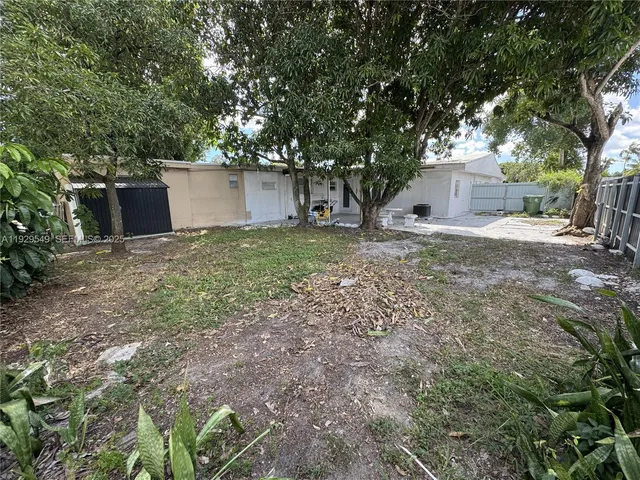 $3,500 | 343 West 42nd Street, Unit A, Hialeah, FL 33012