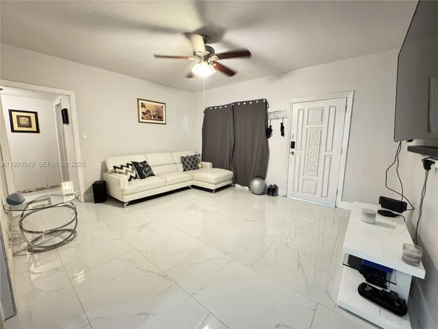 $3,500 | 343 West 42nd Street, Unit A, Hialeah, FL 33012