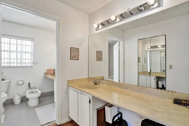 $669,000 | 10190 Southwest 138th Court, Miami, FL 33186