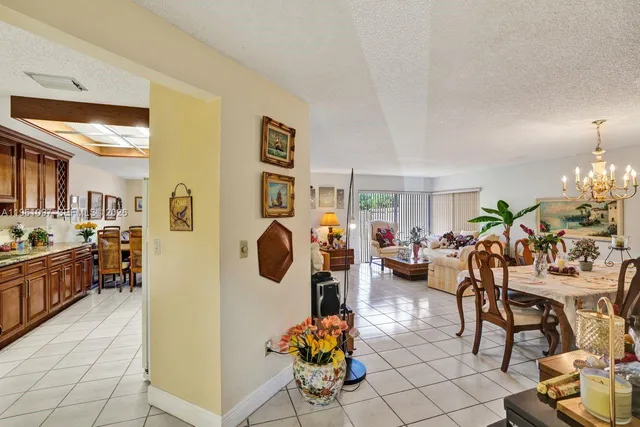 $669,000 | 10190 Southwest 138th Court, Miami, FL 33186