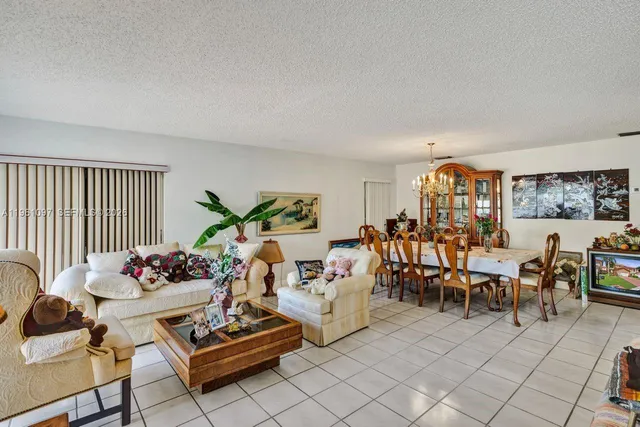 $669,000 | 10190 Southwest 138th Court, Miami, FL 33186