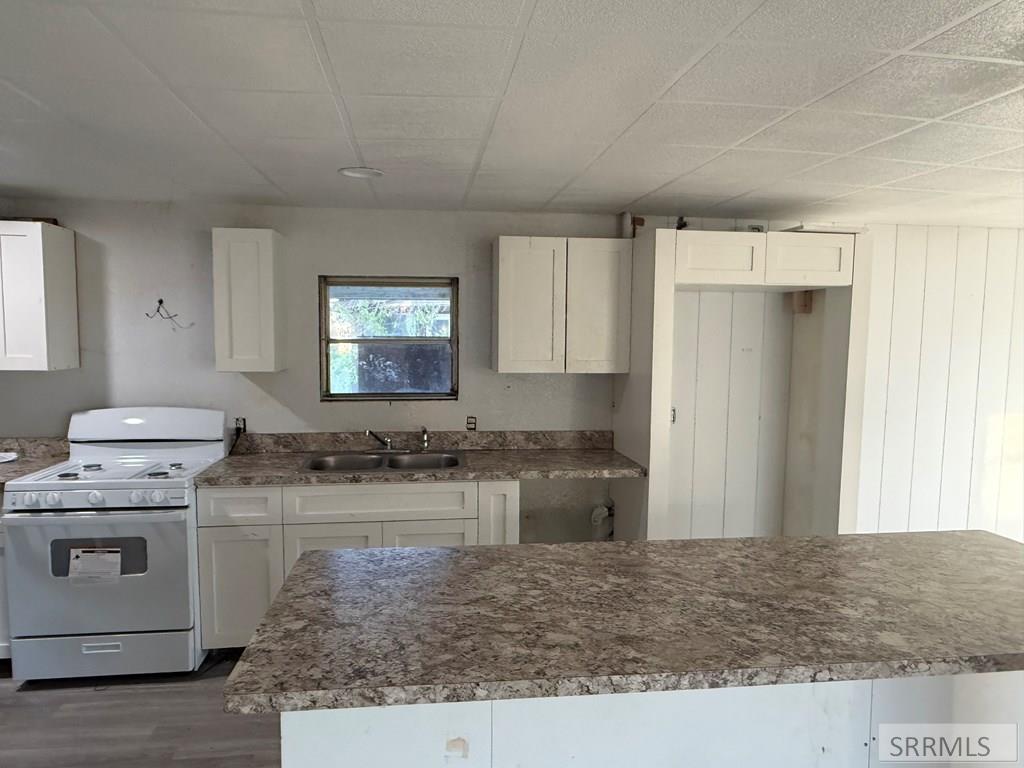 5571 East Iona Road Iona, ID 83427 - Photo 3 of 37