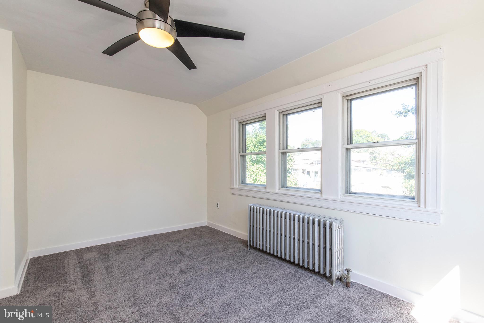 220 Marshall Road Lansdowne, PA 19050 - Photo 20 of 38 Front Bedroom