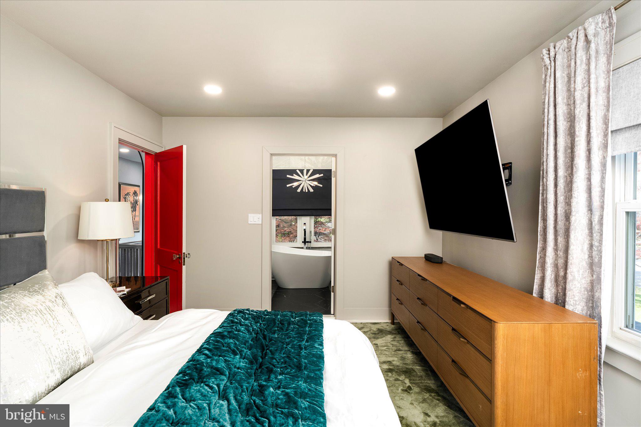 2164 Pennington Road Ewing, NJ 08638 - Photo 31 of 55