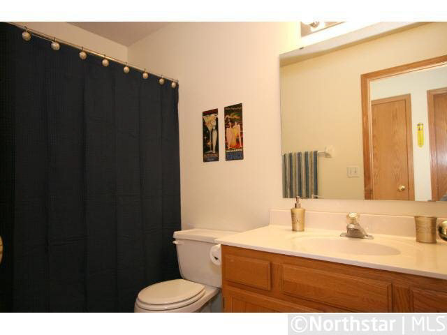 8446 Cortland Road Eden Prairie, MN 55344 - Photo 10 of 13