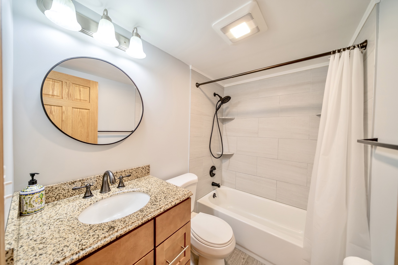 625 West Huntington Commons Road, Unit 317 Mount Prospect, IL 60056 - Photo 20 of 45