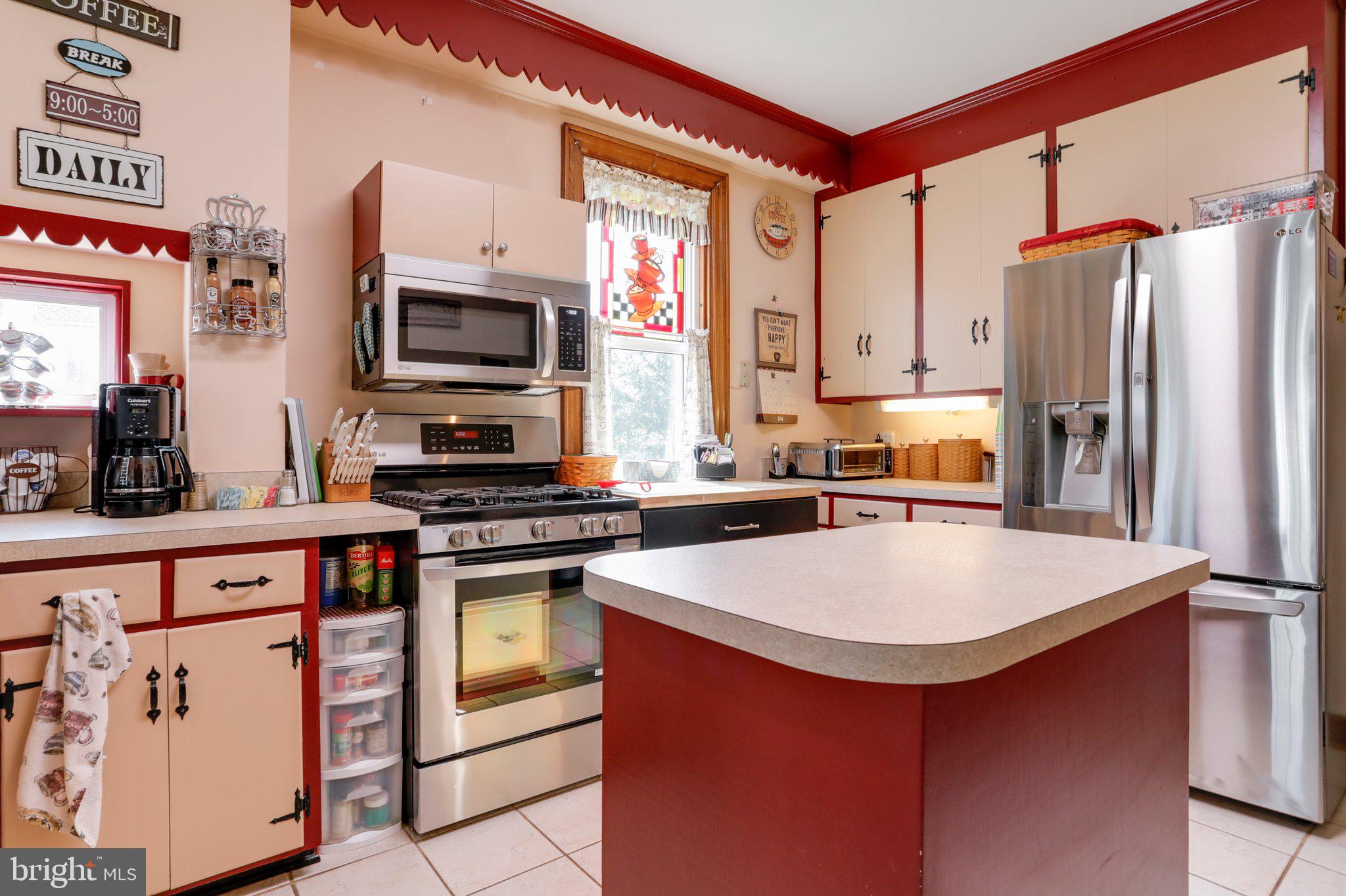 208 Stock Street Hanover, PA 17331 - Photo 11 of 53 Gallery Image 11