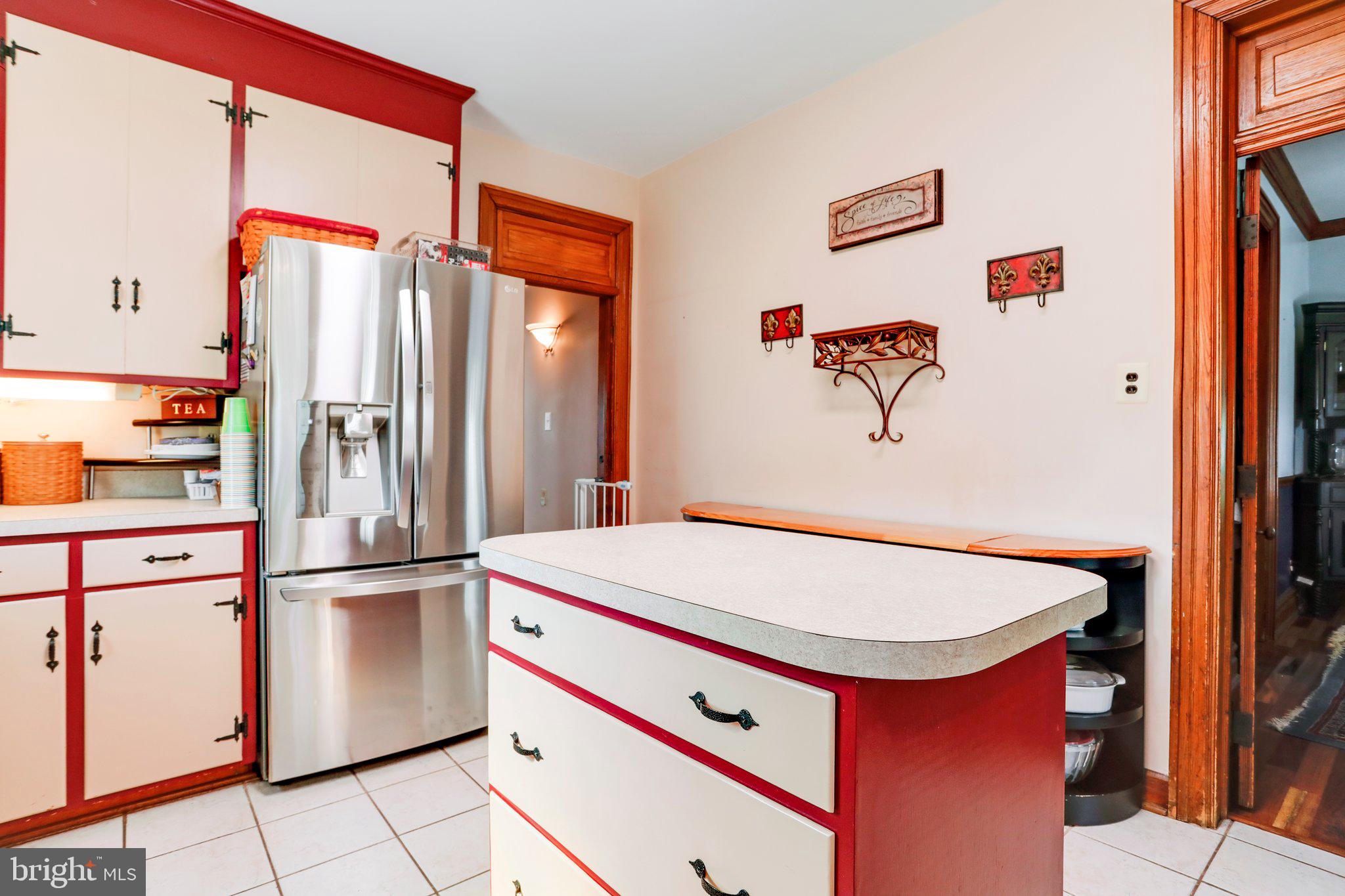 208 Stock Street Hanover, PA 17331 - Photo 9 of 53 Gallery Image 9
