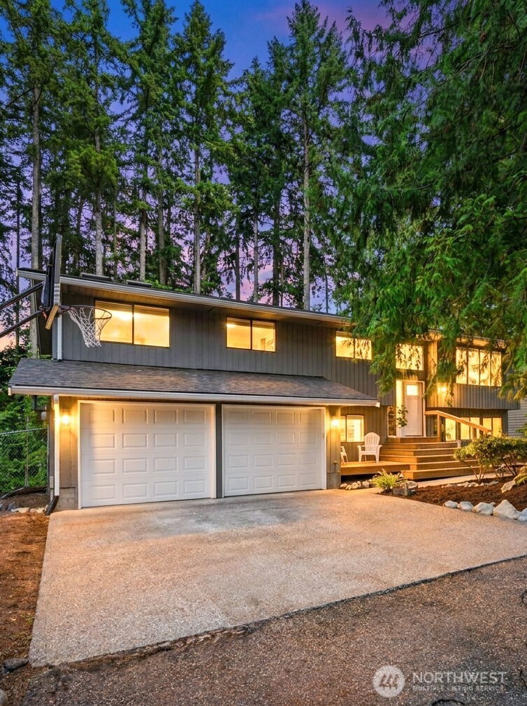 5719 152nd Street Southwest Edmonds, WA 98026 - Photo 1 of 39 Gallery Image 1