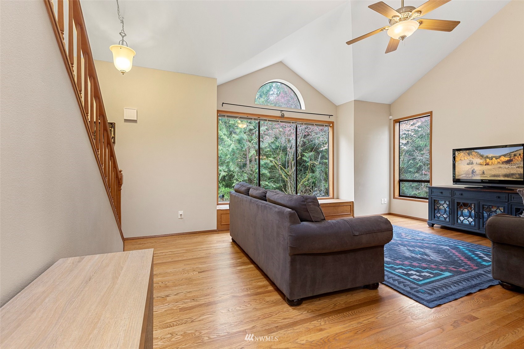1070 Ridgewood Circle Southwest Issaquah, WA 98027 - Photo 16 of 38 Gallery Image 16
