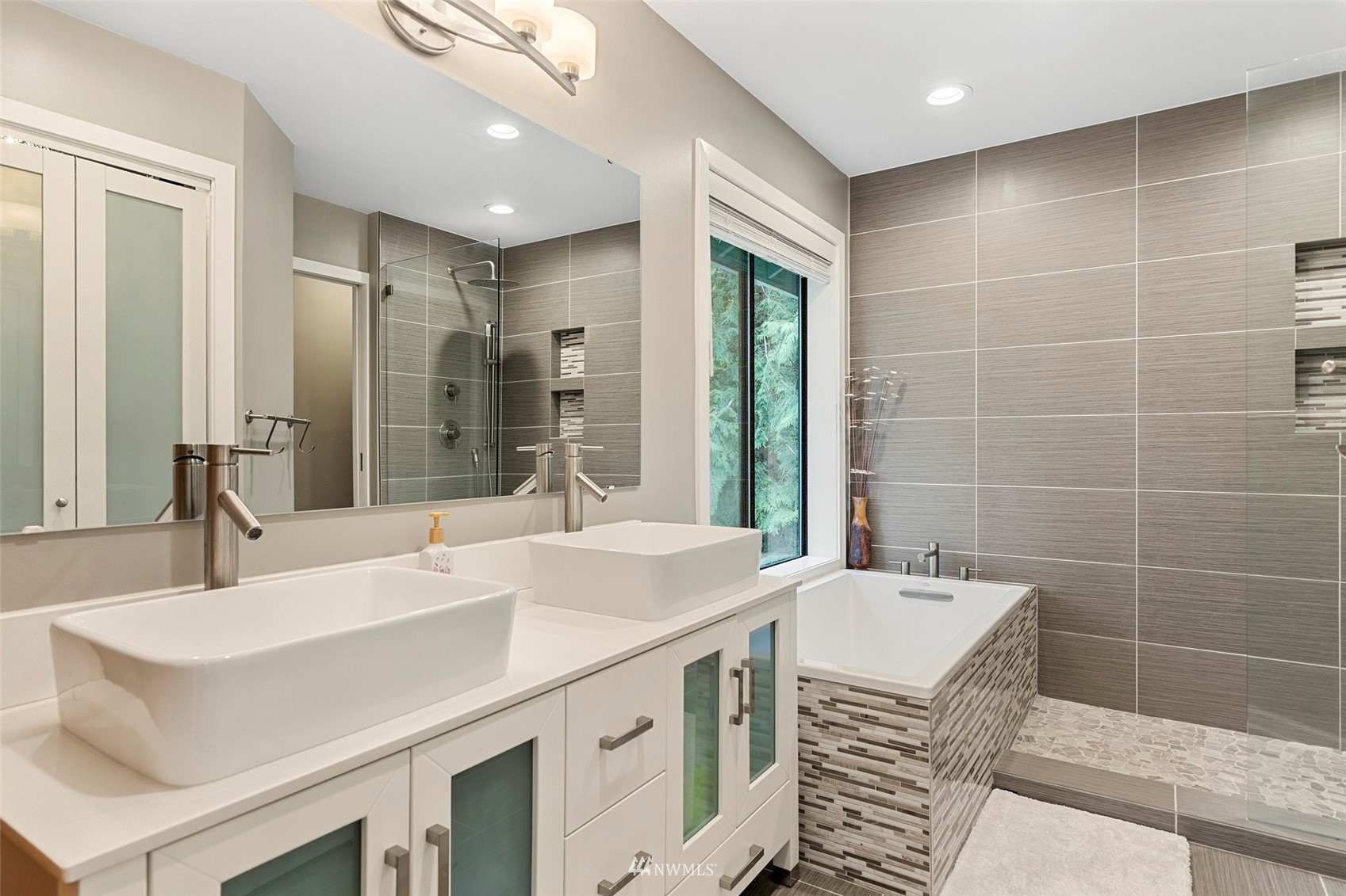 1070 Ridgewood Circle Southwest Issaquah, WA 98027 - Photo 23 of 38 Gallery Image 23