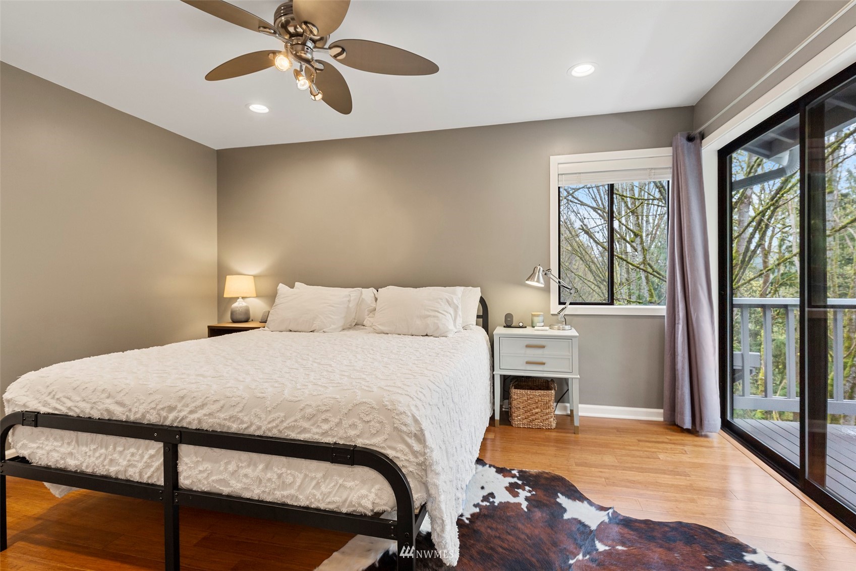 1070 Ridgewood Circle Southwest Issaquah, WA 98027 - Photo 26 of 38 Gallery Image 26