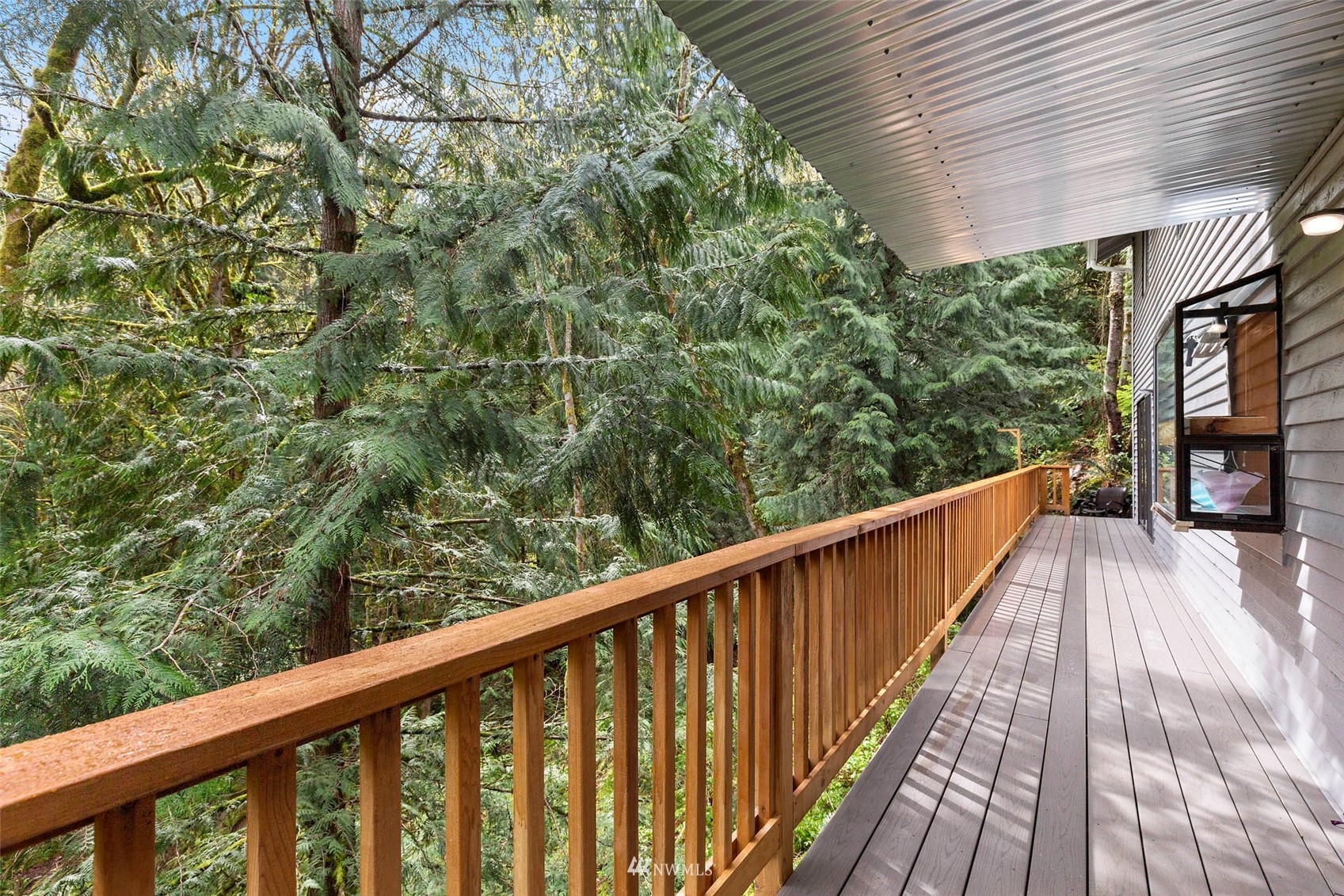 1070 Ridgewood Circle Southwest Issaquah, WA 98027 - Photo 32 of 38 Gallery Image 32