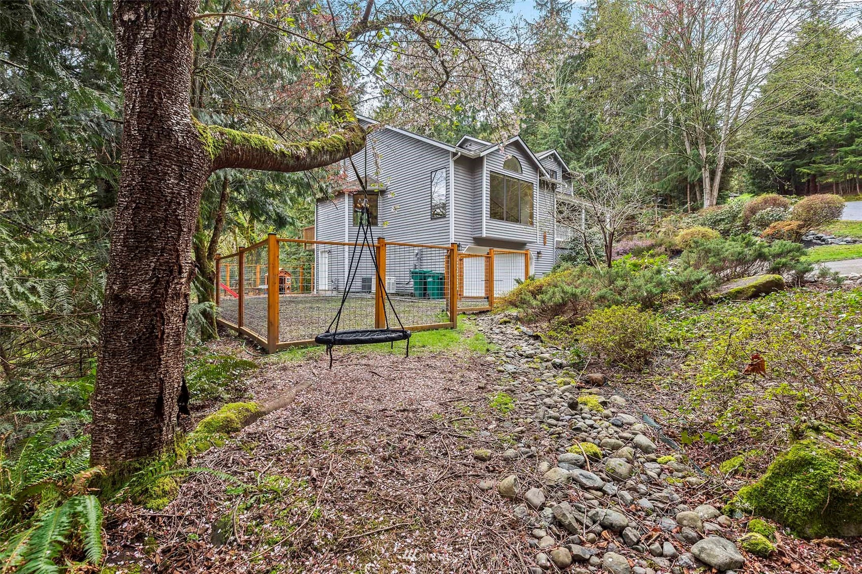 1070 Ridgewood Circle Southwest Issaquah, WA 98027 - Photo 36 of 38 Gallery Image 36