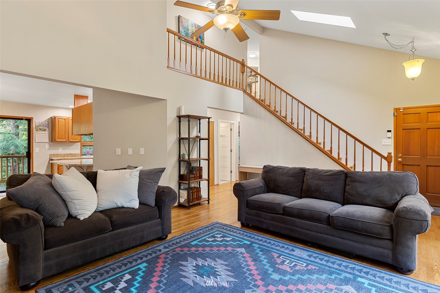 1070 Ridgewood Circle Southwest Issaquah, WA 98027 - Photo 5 of 38 Gallery Image 5