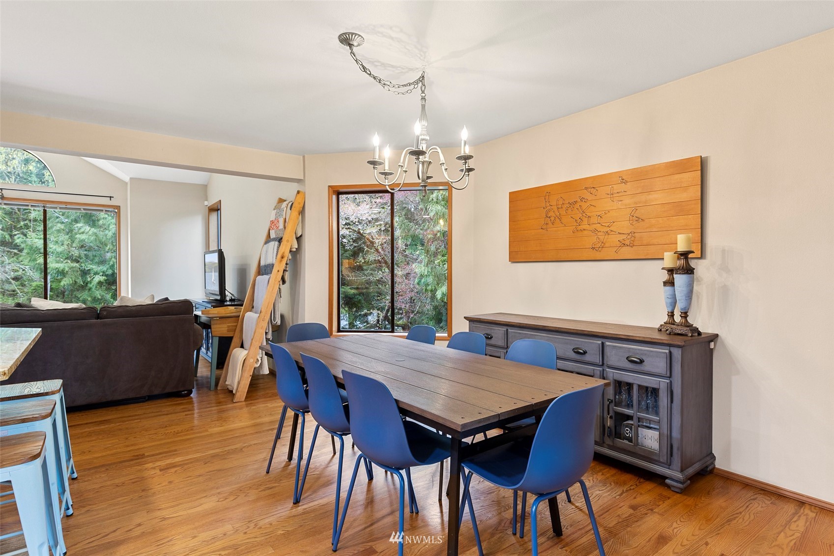 1070 Ridgewood Circle Southwest Issaquah, WA 98027 - Photo 10 of 38 Gallery Image 10