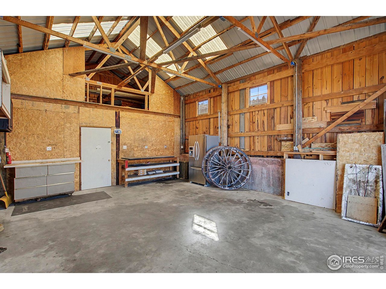 905 Stratton Park Road Bellvue, CO 80512 - Photo 21 of 50 Concrete flooring