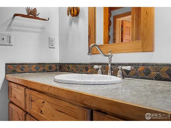 $855,000 | 905 Stratton Park Road, Bellvue, CO 80512