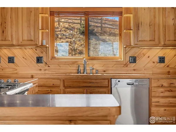 $855,000 | 905 Stratton Park Road, Bellvue, CO 80512