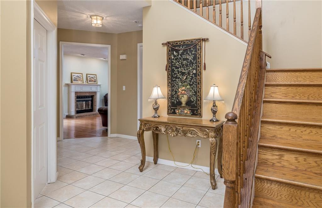 203 Buffalo Ridge Road Canonsburg, PA 15317 - Photo 4 of 25 Gallery Image 4