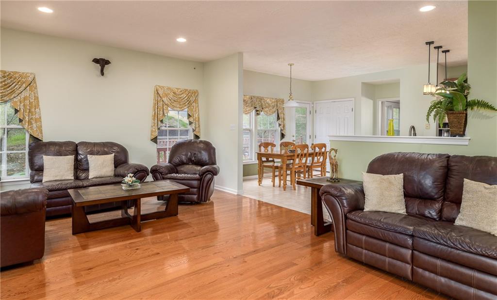 203 Buffalo Ridge Road Canonsburg, PA 15317 - Photo 9 of 25 Gallery Image 9