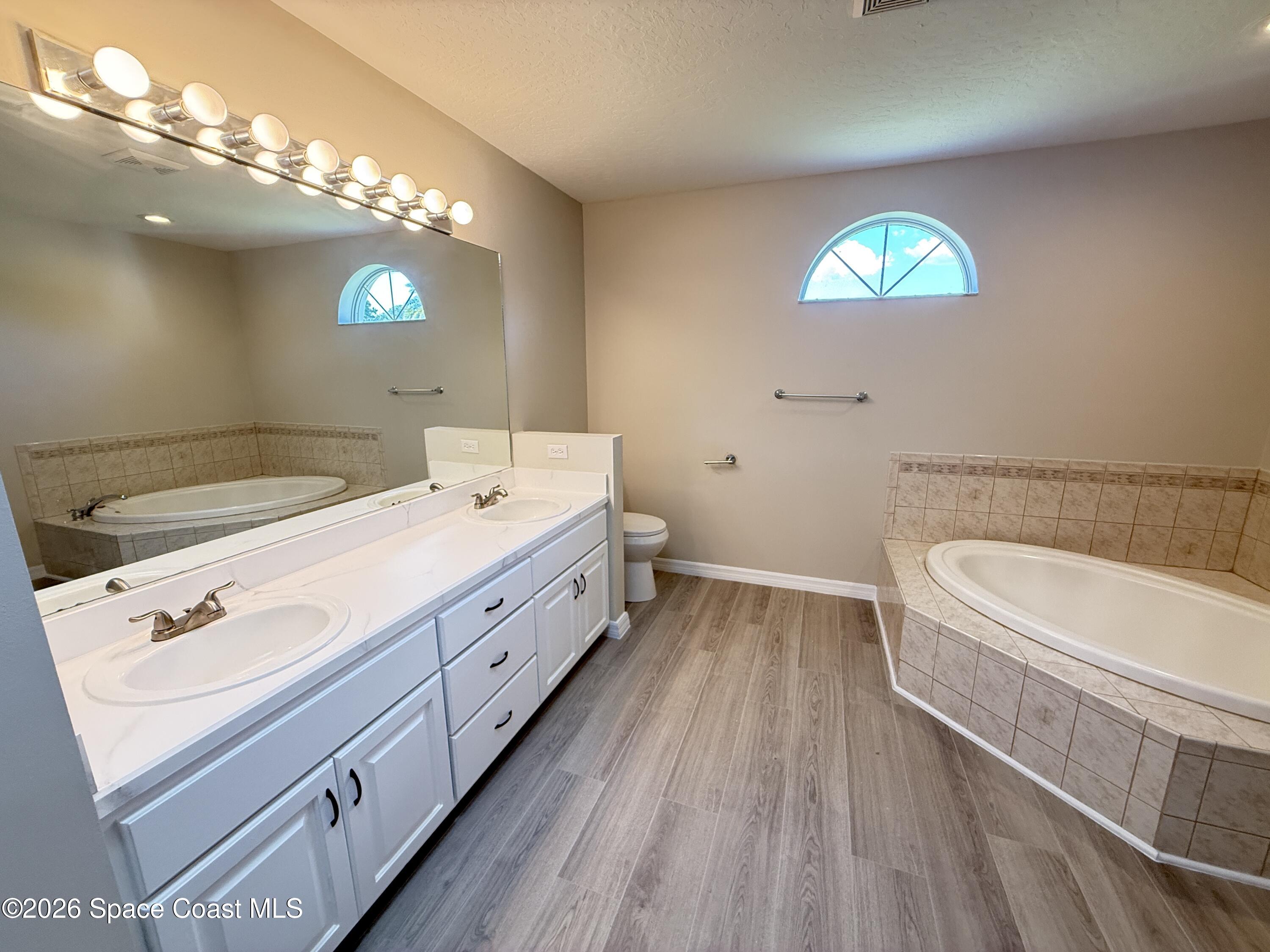 451 Hurst Road Northeast Palm Bay, FL 32907 - Photo 13 of 28 IMG_7563