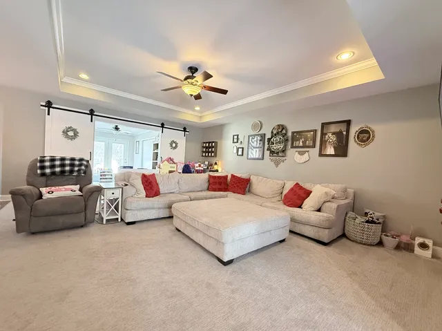 $259,900 | 100 Pin Oak Lane, Harrisburg, IL 62946