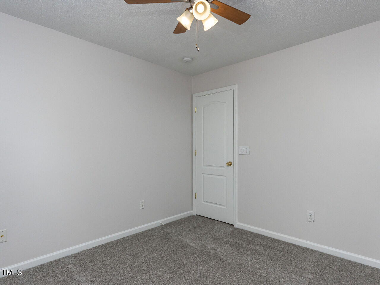 9113 Erinsbrook Drive Raleigh, NC 27617 - Photo 22 of 31 026-1280x960-bedroom
