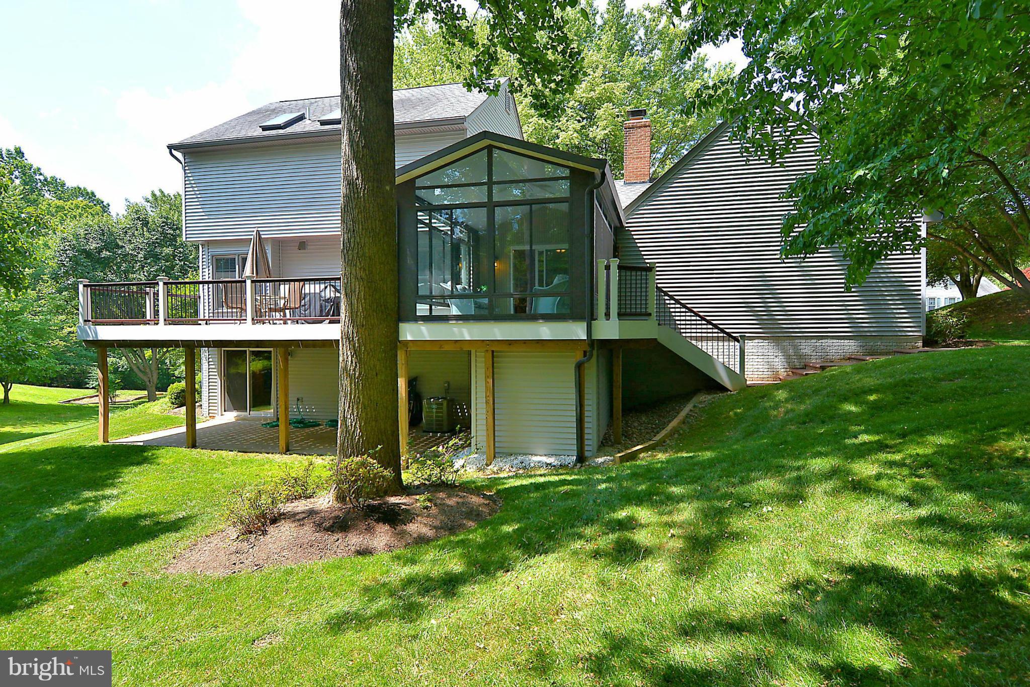 7717 Modisto Lane Springfield, VA 22153 - Photo 26 of 30 Exterior (Rear)
